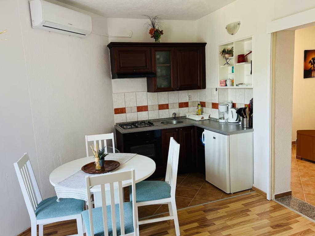 Apartments Adela Polje  Quarto foto